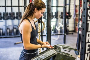 hand calluses during workout and training in the gym